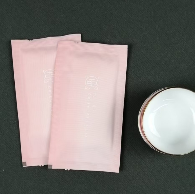 Factory Custom Logo 1pc Wet Wipes Four Sided Sealed Pure Water for Skin Cleansing for Airline & Hotel Use 图6
