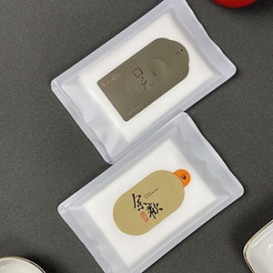 Factory Customized Logo Four-Sided Eco-friendly Disposable 3pcs Wet Wipes for Restaurant Hotel Club Travel 图5