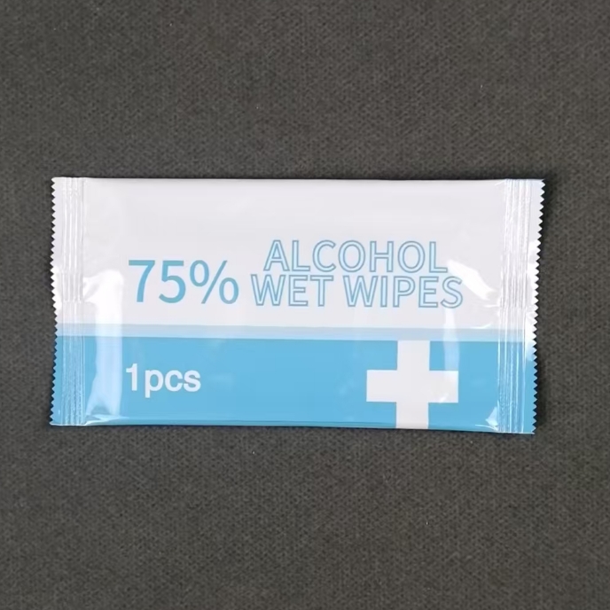 Factory Direct Supply 1 Piece Eco-Friendly 75% Alcohol Wet Wipes for Cars 99.9% Sterilization Rate