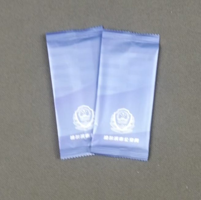 Low Price Factory Small Order Custom logo 1pc Alcohol Wet Wipes for Internet Bar Hotels Restaurants Travel Car 图4